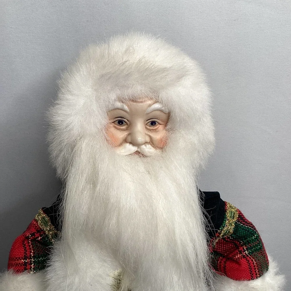 Santa Tree Topper - Picture 3 of 9